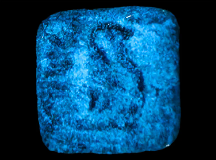 Mauve Glow in the Dark - 4 Ounces
